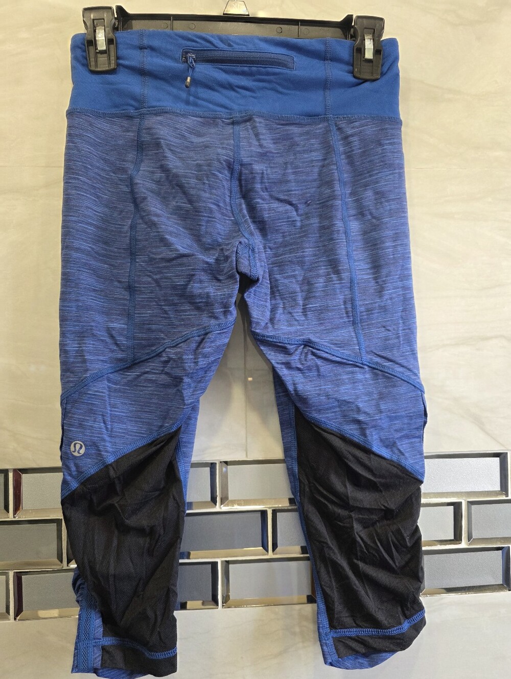 lululemon athletica Blue Capri Leggings